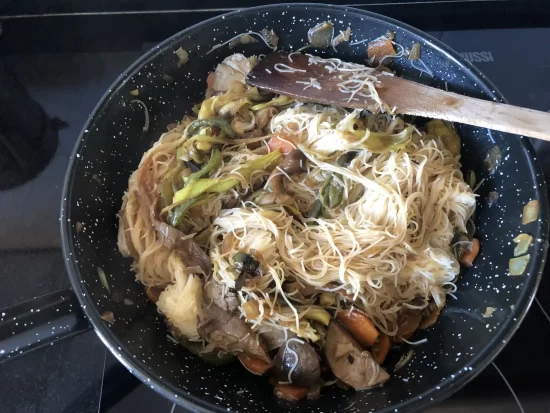Noodles de arroz con verduras